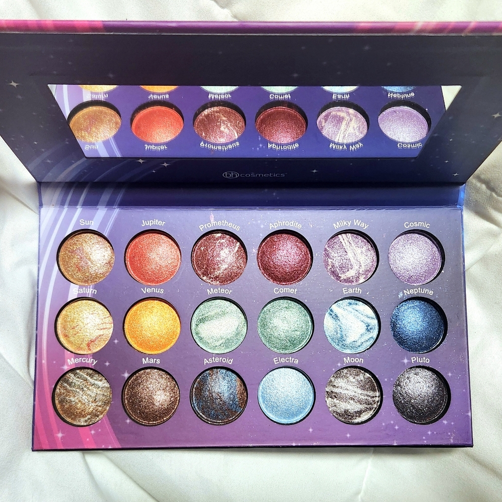 BH Cosmetics Galaxy Chic Eyeshadow Palette